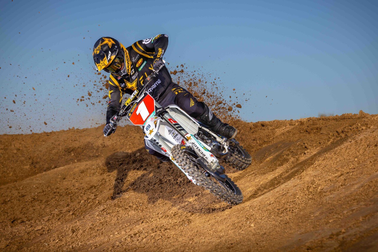 Il Team Rockstar Energy Husqvarna Factory Racing pronto per la stagione 2025